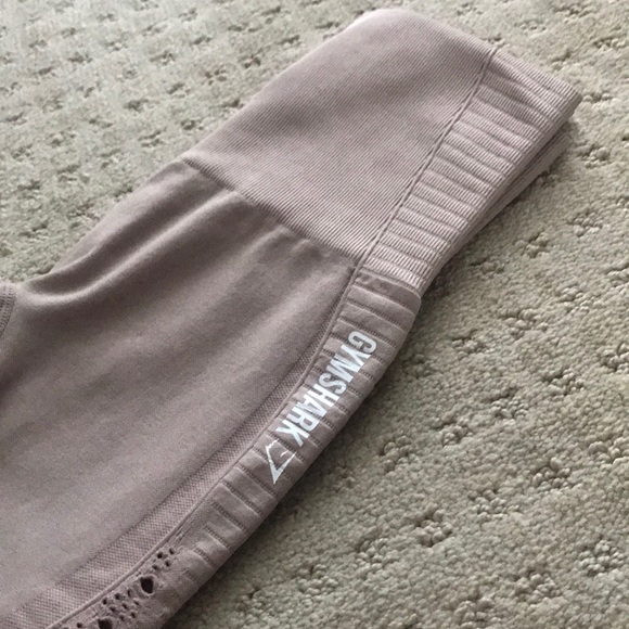 Gymshark Pants - Gymshark Seamless Energy crop leggings in Taupe XS